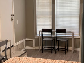 1 Schlafzimmer, Bügeleisen/B ügelbrett, WLAN, Bettwäsche
