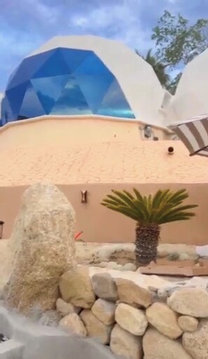 Khuôn viên nơi lưu trú