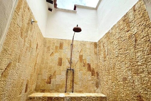 Luxury villa in Bolombolo • Pool, views and comfort