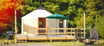 OffGrid Glamping Yurt with mountain views on Doe River & Historic Tweetsie Trail