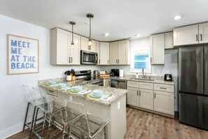 Private kitchen - Close to Beach | 5BR Coastal Retreat | Sleeps 10 (Wilmington)