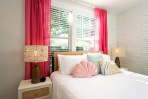 Room - Close to Beach | 5BR Coastal Retreat | Sleeps 10 (Wilmington)