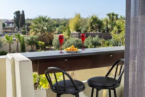 Outdoor dining - QUINSHI - Port Nature Apartment 416 - Luxury - 2 people (AGDE)