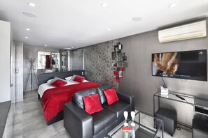 1 bedroom, free WiFi - DIVINE ALCOVE - Port Nature Studio 509 - Luxury - 2 people (AGDE)