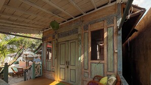 Deluxe Twin Room | Terrace/patio - Villa Santai (Gili Trawangan)