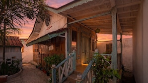 Deluxe Twin Room | Exterior - Villa Santai (Gili Trawangan)