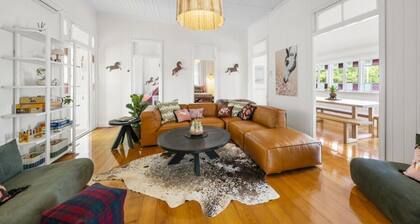 Inverclyde on Red Hill - Pet Friendly