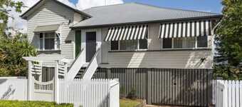 Inverclyde on Red Hill - Pet Friendly
