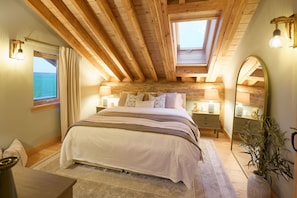 Room - Host Stay Cabin on the Loch (Kelso)