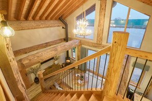 Room - Host Stay Cabin on the Loch (Kelso)