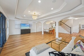Living area - New 8bd 7.5ba 6,600 sq ft Home in O4W Inman Park WALKABLE ATL Eastside Beltline (Atlanta)