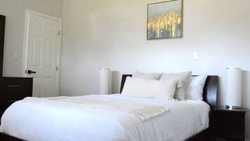 4 dormitorios, tabla de planchar con plancha, wifi y ropa de cama
