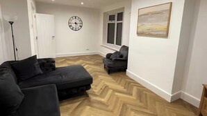 Uklassifisert bilde, 5 av 12, knapp