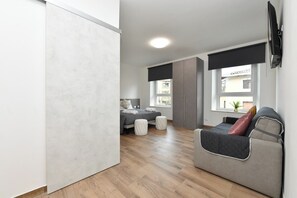 Quadruple Room | Living area