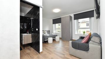 Quadruple Room | Living area