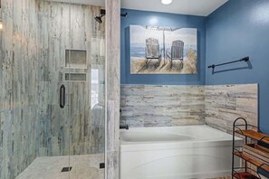Shower - Sun Sprinkles by Carolina Getaway - Ocean Views, Pool, Walk to Kure Beach (Kure Beach)