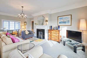 House - Host Stay Deepdale Apartment (Scarborough)