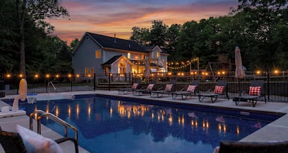 IG Heated POOL+Arcades+Pool Table+Theater+Hot Tub+Sauna+EV+Fire Pit+Swing Set