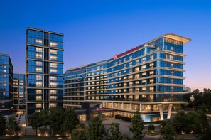 Exterior - Hilton Garden Inn Chengdu Shuangliu International Airport (Chengdu)