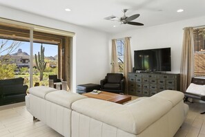 Living area -  3-bedroom townhome on the ninth fairway fabulous Troon North Golf Course. (Scottsdale)