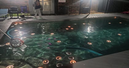 Cozy 1-bedroom apartment in welcoming Gray with AC