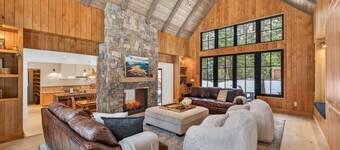 Acorn Alley- brand new- sleeps 12