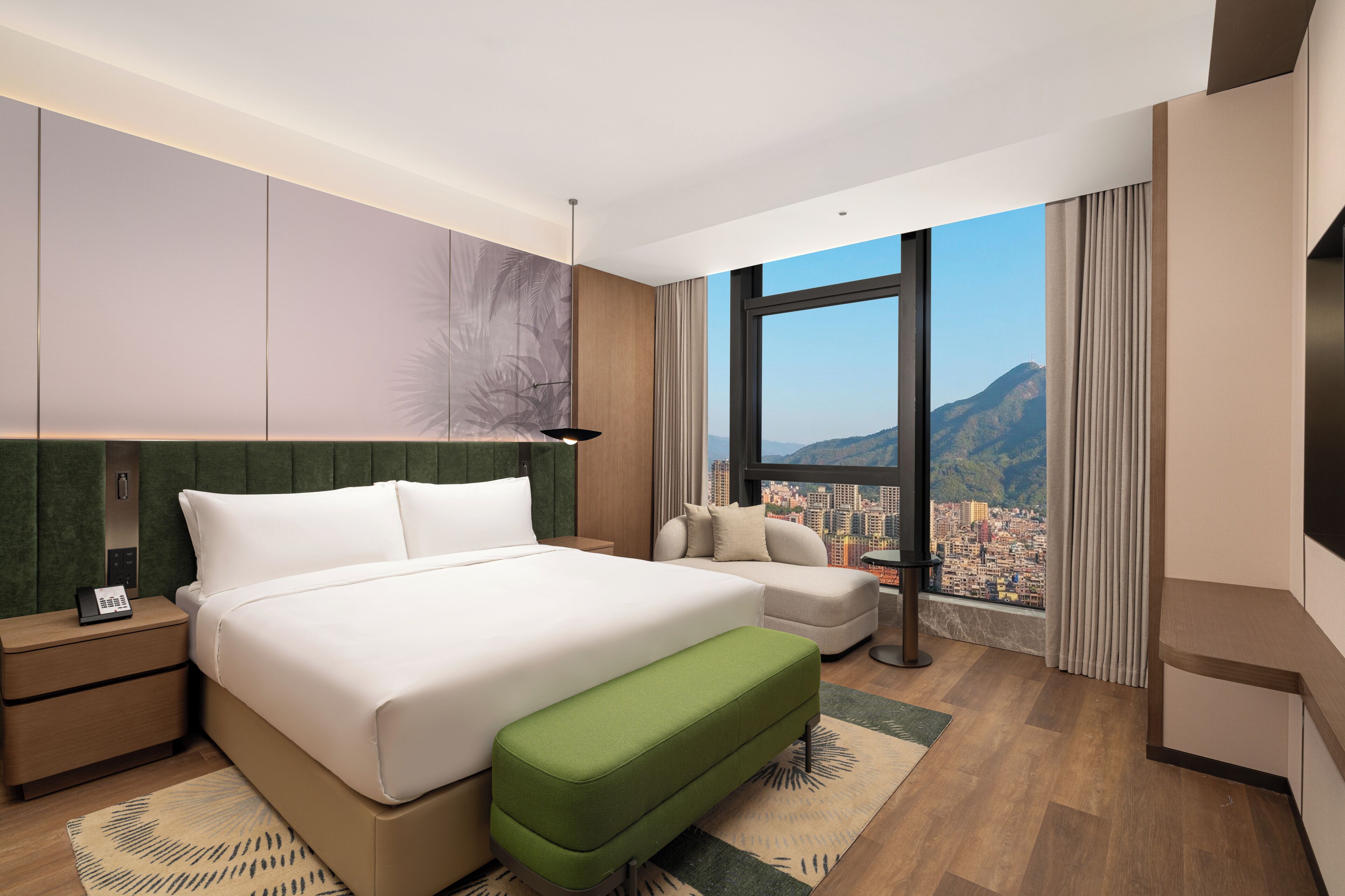 デラックス スイート キングベッド 1 台