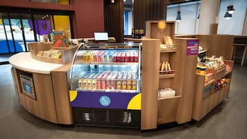 Snack bar