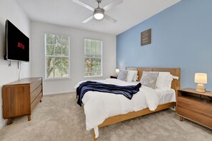 Room - Modern 2BR near Mayo Clinic & UNF - Pool, Gym, King Bed - 15m to Beach (Jacksonville)