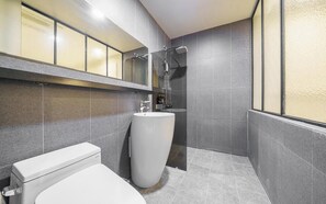 Hair dryer, bathrobes, slippers, bidet - Dongtan Hotel Yein (Hwaseong)