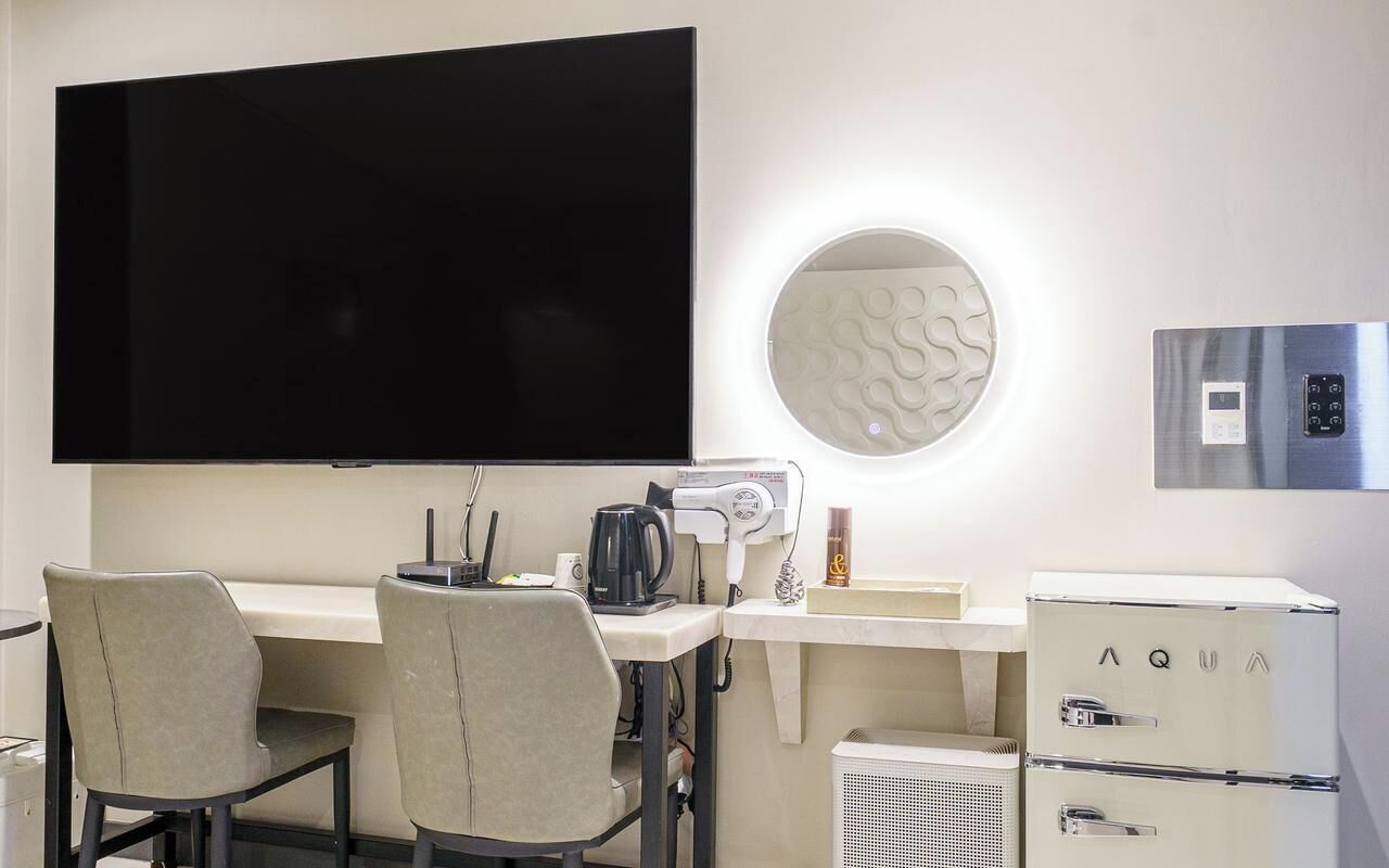 Standard Room (No Window)