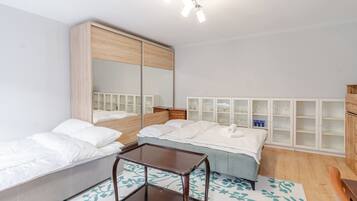 1 chambre, fer et planche à repasser, Wi-Fi, literie fournie