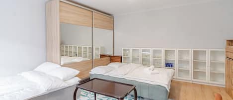 1 bedroom, iron/ironing board, WiFi, bed sheets