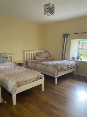 Room - Renovated, charming farmhouse located in the Irish countryside. (Ballinahown)