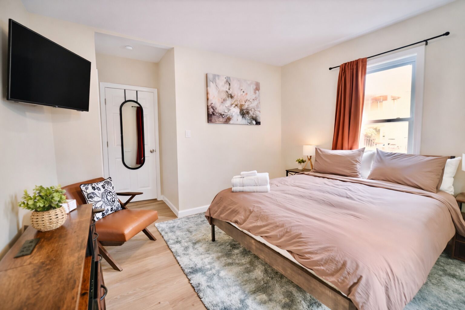 4 habitaciones, wifi gratis y ropa de cama 