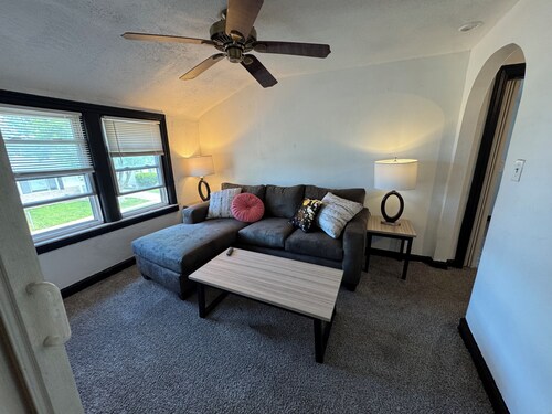 Terrific 2-bedroom upstairs condo with AC in charming Eastpointe