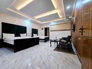 1 habitación y ropa de cama