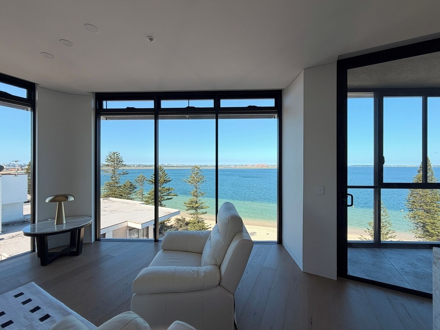 Kozyguru | Brighton-le-sands | Luxury Bay View Apt - Sydney