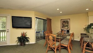 Interior - Spinnaker at Shipyard, 2-bedroom, 2.5 bath townhome (Hilton Head Island)
