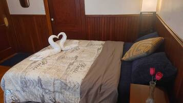 Shared Dormitory, 1 Bedroom, Smoking, Patio | 1 bedroom