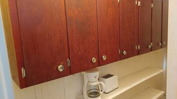 Shared Dormitory, 1 Bedroom, Smoking, Patio | Interior