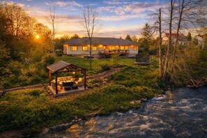 Exterior - River Ridge North | Private Riverfront Near Kohler (Sheboygan Falls)