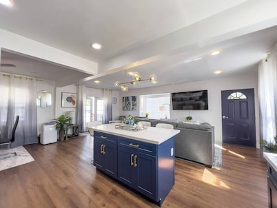 Coastal Cozy Home | Hot Tub • Walk to Beach& Bars