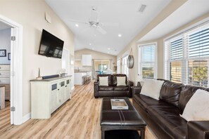 Smart TV, books - Private POOL + Stunning Ocean Views in Heart of Surf City! (Surf City)