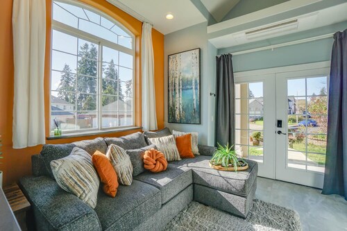 Peaceful 1-Bedroom Apartment in a great neighborhood.