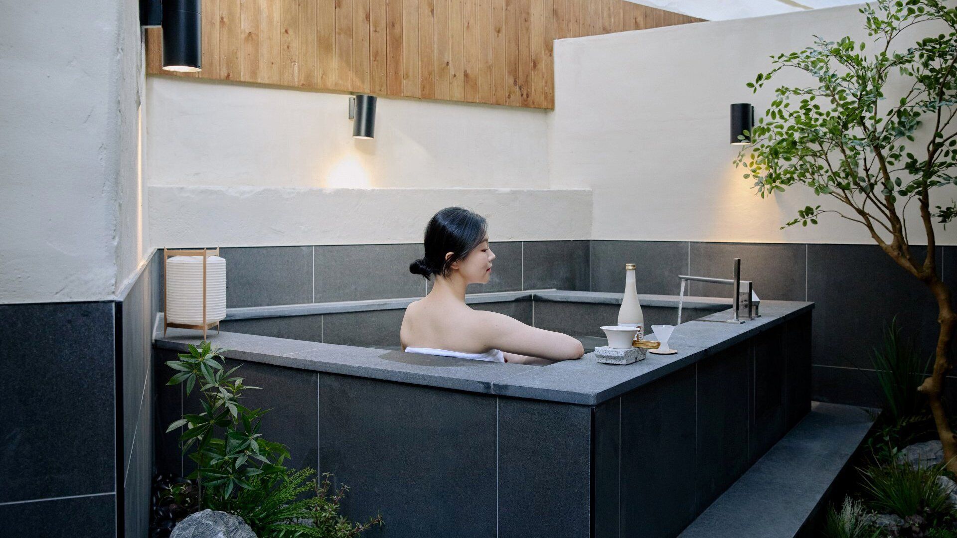 Byuldamche Terrace&Spa | Bathtub spa pribadi