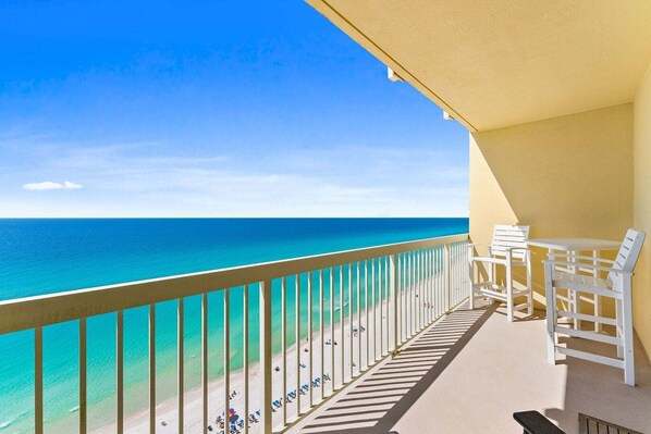 Property grounds - 🌴 New Luxury Gulf-Front Escape | Fully Remodeled with Stunning Views 🌊 (Panama City Beach)