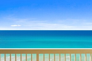 Property grounds - 🌴 New Luxury Gulf-Front Escape | Fully Remodeled with Stunning Views 🌊 (Panama City Beach)