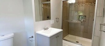 Roomy Coastal Home with Central AC – Perfect for Big Families
