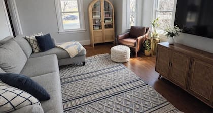 Roomy Coastal Home with Central AC – Perfect for Big Families